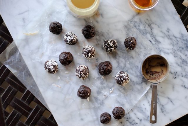 easy organic tahini bites