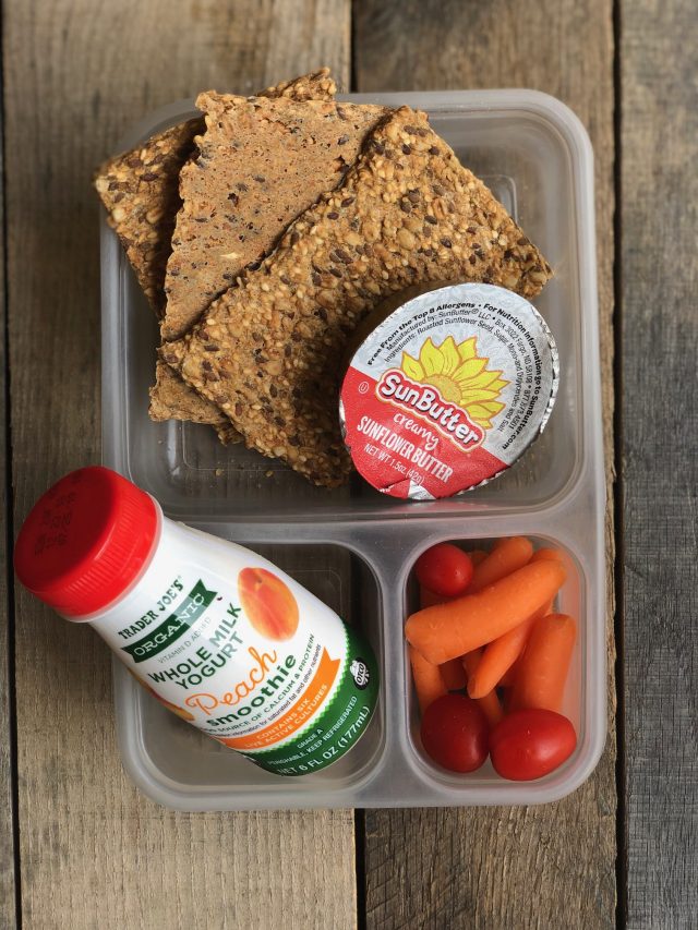 Simple School Lunches - crackers and sunflower seed butter, veggies and an organic smoothie. #healthylumch