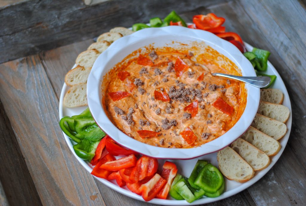 deliciously easy keto pizza dip