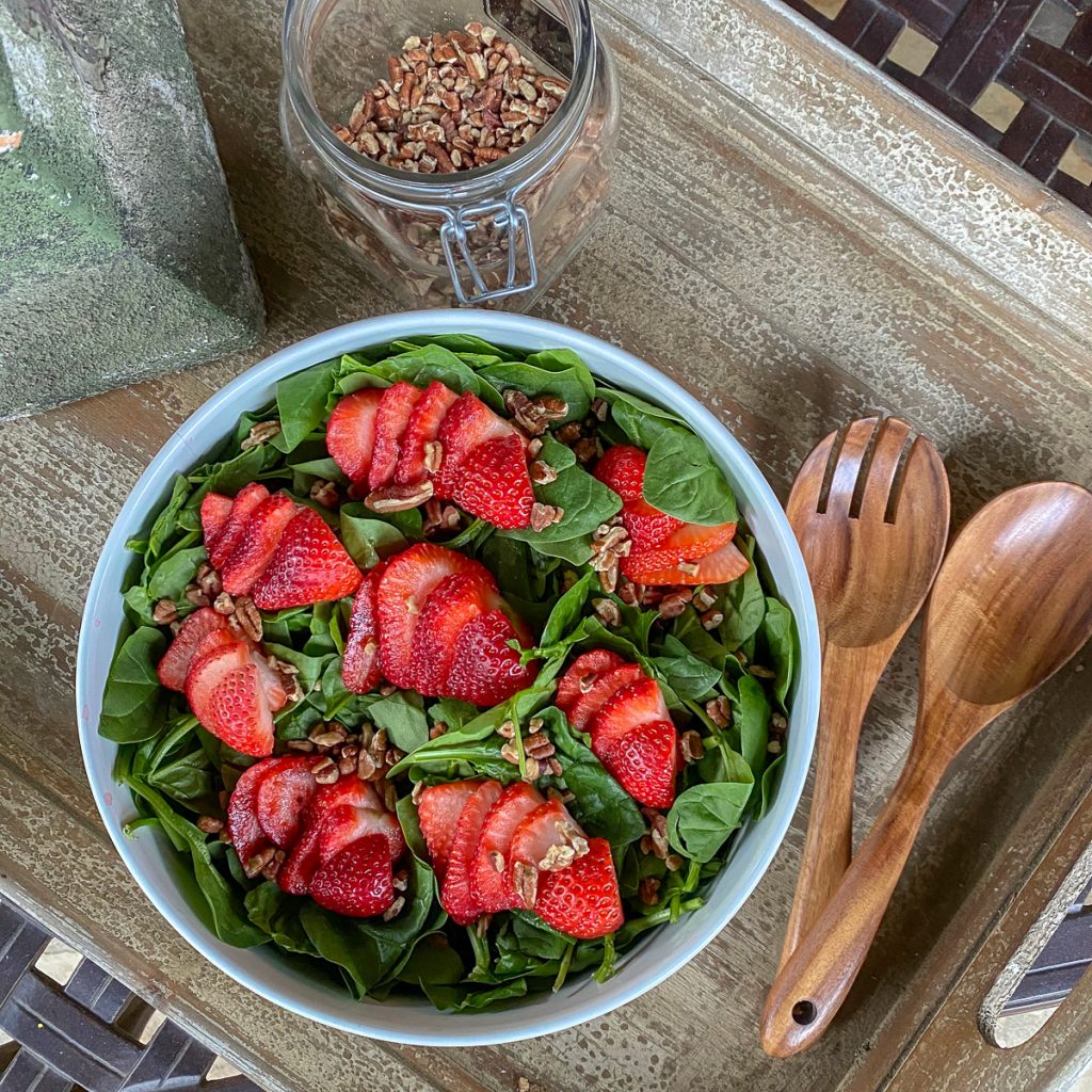 easy strawberry spinach salad