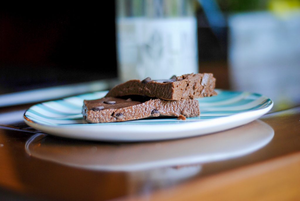 5 ingredient protein bars made with Truvani Protein Powder sitting on a plate