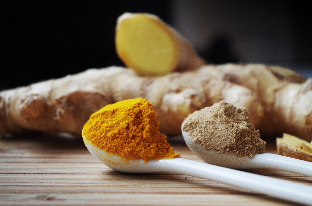 ground ginger and cinnamon