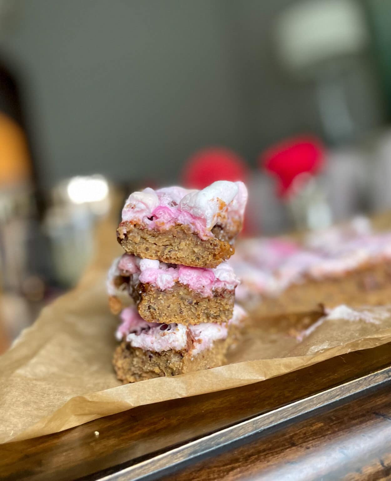 Healthy grain-free dessert - chickpea blondies